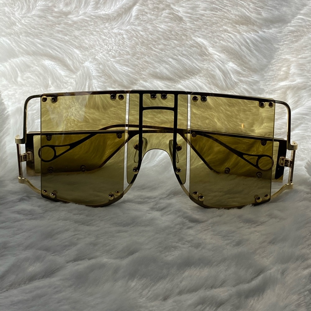 Oversized Frames - image 1